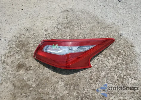 2018 Nissan Altima 2.5 z USA, uszkodzony, nr VIN 1N4AL3AP1JC165229